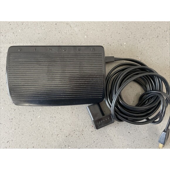 Vintage - Singer 618597-075 Sewing Machine - Foot Pedal Speed Controller  Works - Picture 1 of 6